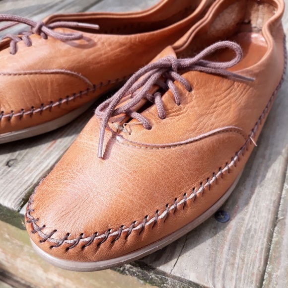 Vintage Leather Loafers - Picture 2 of 9